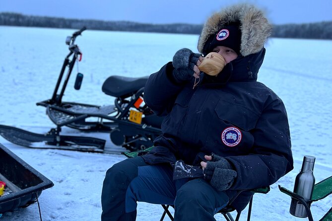 VIP Ice Fishing "ICEBREAKER" Lunch in Glass Igloo - Lunch in a glass igloo by the fire: the main reason to go