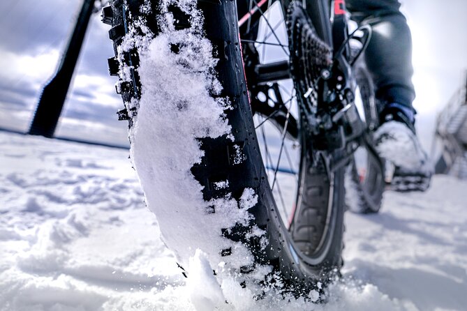 Winter Fatbiking in Ivalo (2 hours) - Getting to Ivalon Eräsoppi and planning for the 10:00 start