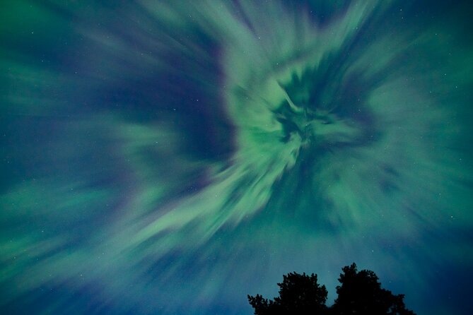Ylläs: Guided Night Skiing Tour Under the Arctic Sky - Northern Lights chances, and what to expect if the sky is cloudy