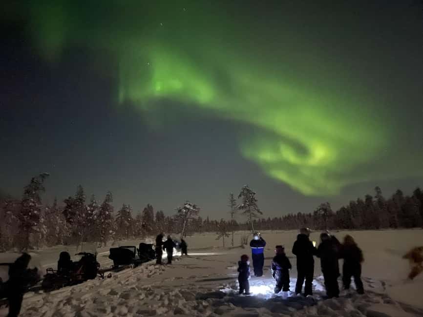 Ylläs: Northern Lights Snowmobile Safari with Transfers - Ylläs at night: why this safari feels different from a quick lights trip